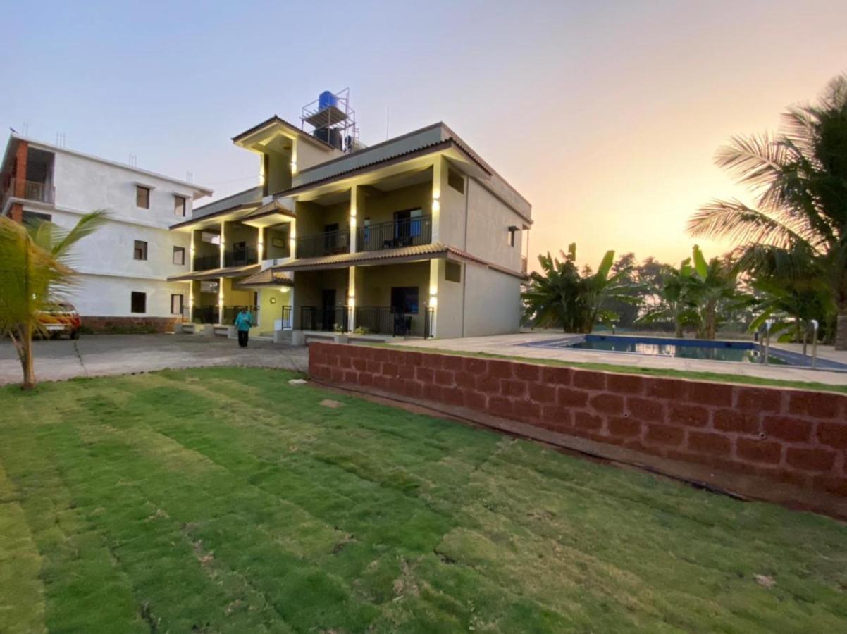O'Nest Countryside Hotel Surai Екстериор снимка